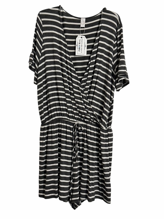 Cy Fashion Dresses & Skirts - CY Fashion NWT Striped Dark Gray and White V-Neck Short Sleeve Romper Dress - L